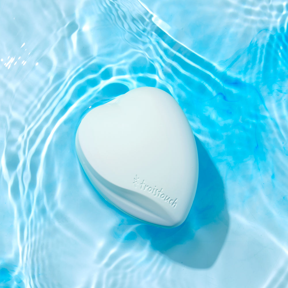 Heart Aqua Bare Cushion No.21